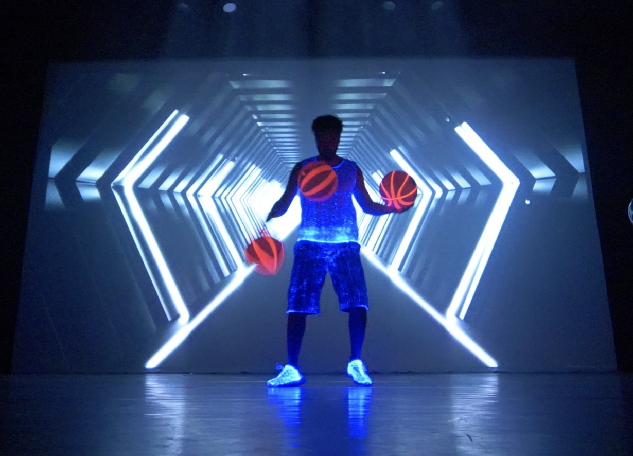 LED show by showcase
