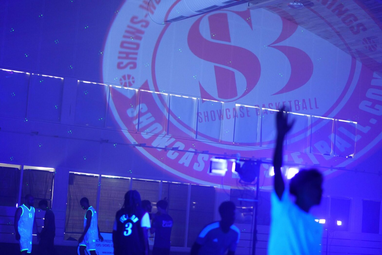 Nimma's sportzomer op dukenburg is een nieuwe basketbal plein dat veel voor jongeren doet