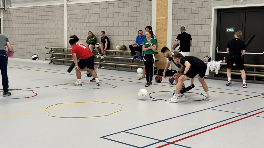 de defence circle van showcase basketball bij de KVLO twente