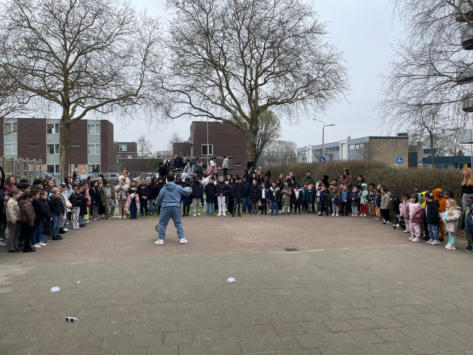 Opening gezonde sportdagen nijmegen door showcase basketball